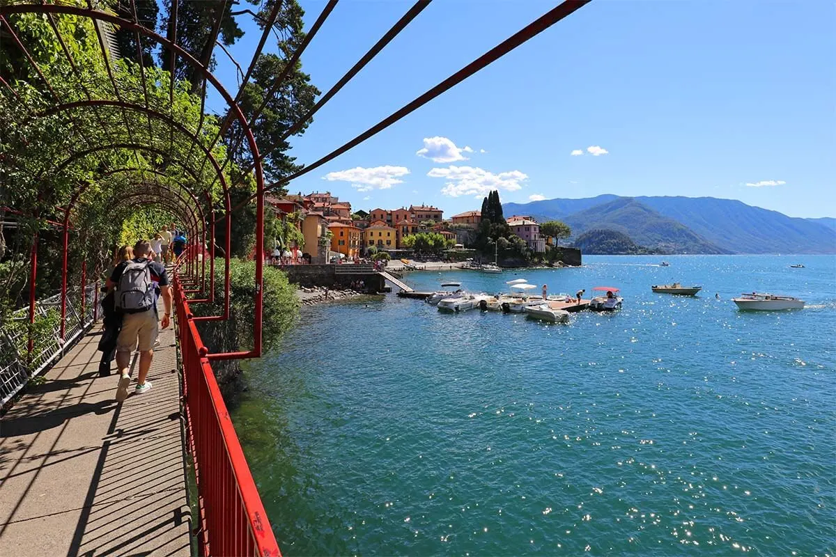 Passeggiatta degli innamorati (Lovers Walk) in Varenna, Italy