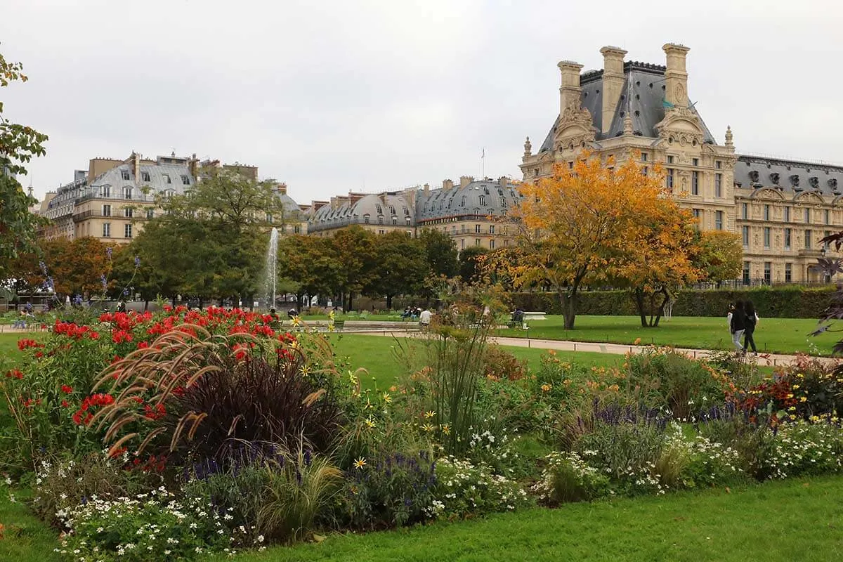 Paris in October What It's Really Like, Weather & Fall Tips