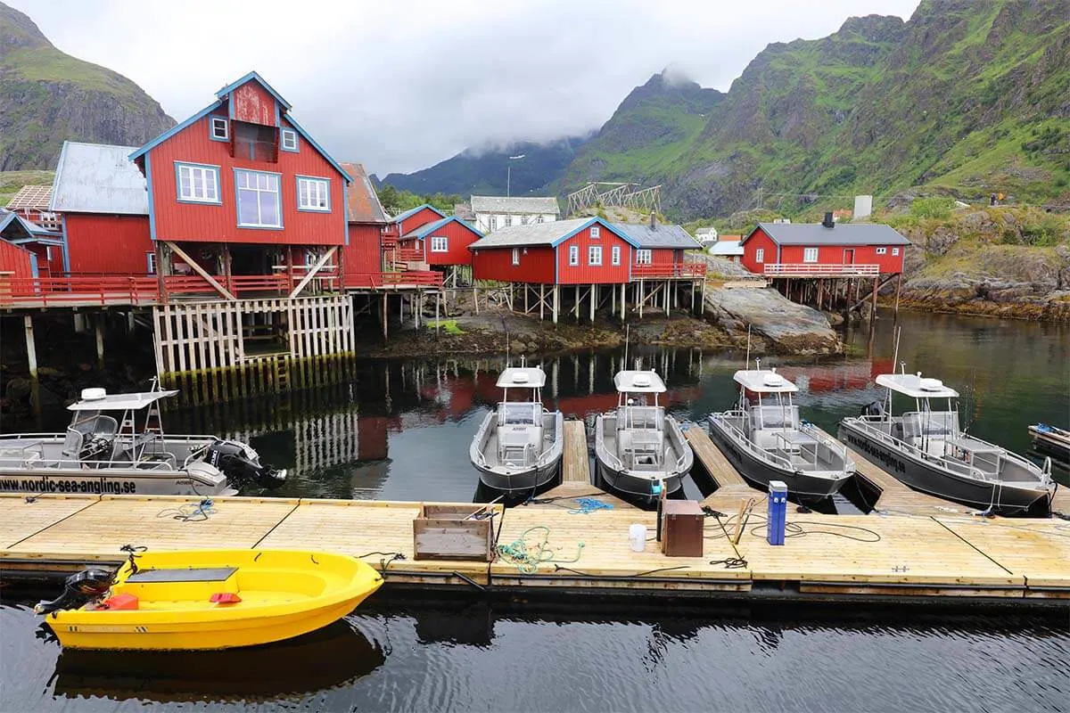 Puerto de la ciudad de A i Lofoten