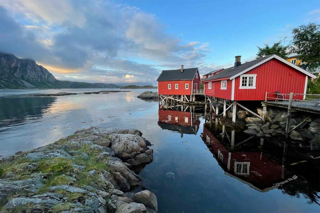 Where to Stay in Lofoten 2024 Best Towns & Hotels (+Helpful Tips)