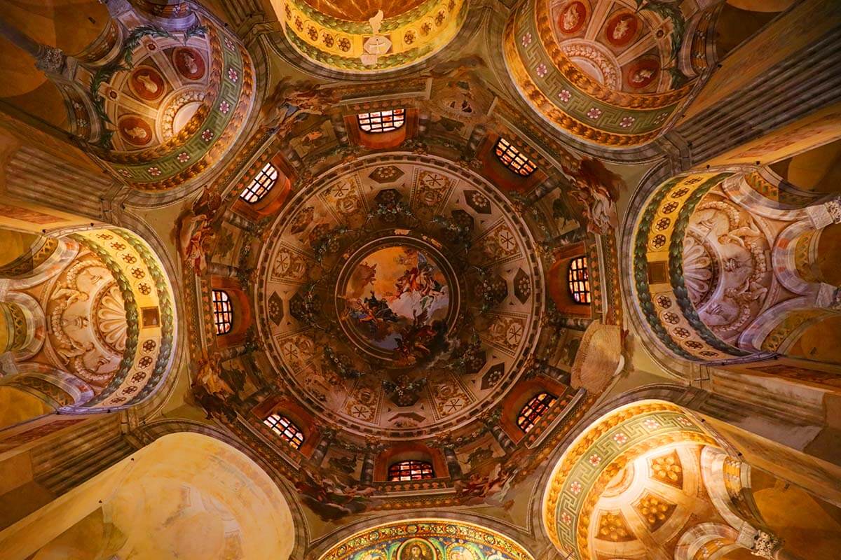 9 Most Beautiful Churches & Cathedrals in Italy (+Photos & Tips)