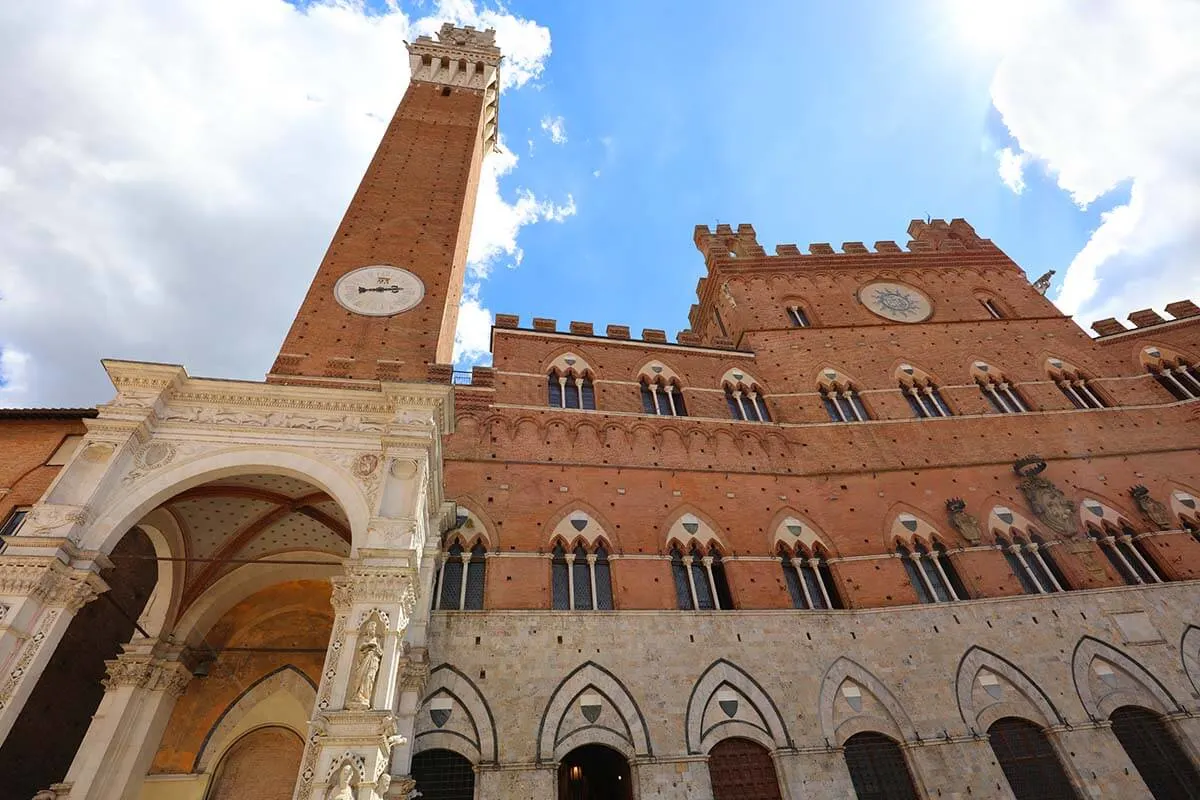 Best things to do in Siena - Palazzo Pubblico