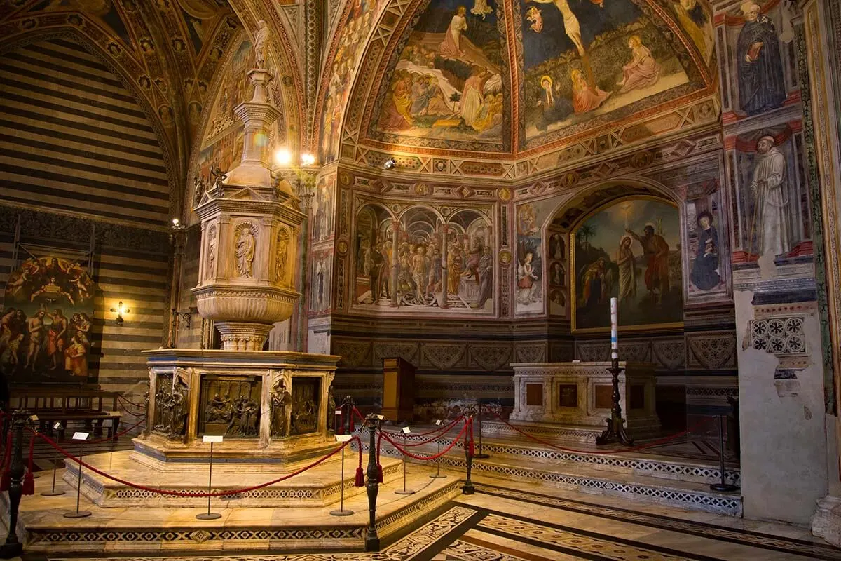Baptisterio de San Juan de la Catedral de Siena