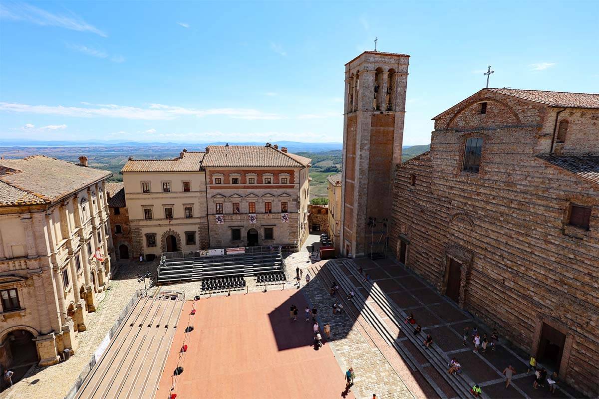 Piazza Grande in Montepulciano (view from the Town Hall terrace)