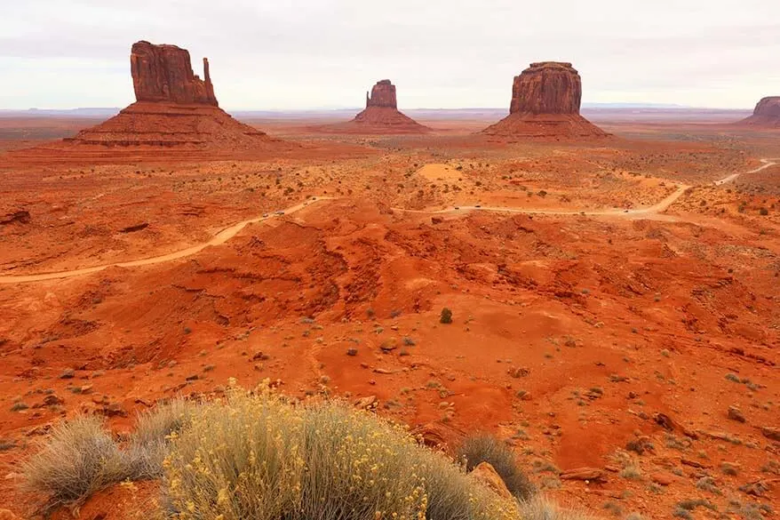 Monument Valley scenic drive - one of the best scenic roads in the USA
