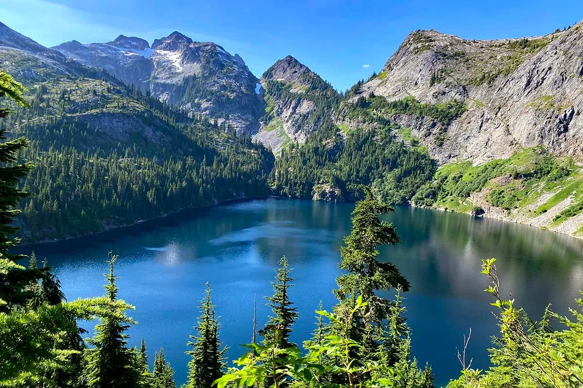 Thornton Lake, North Cascades National Park, Washington, USA
