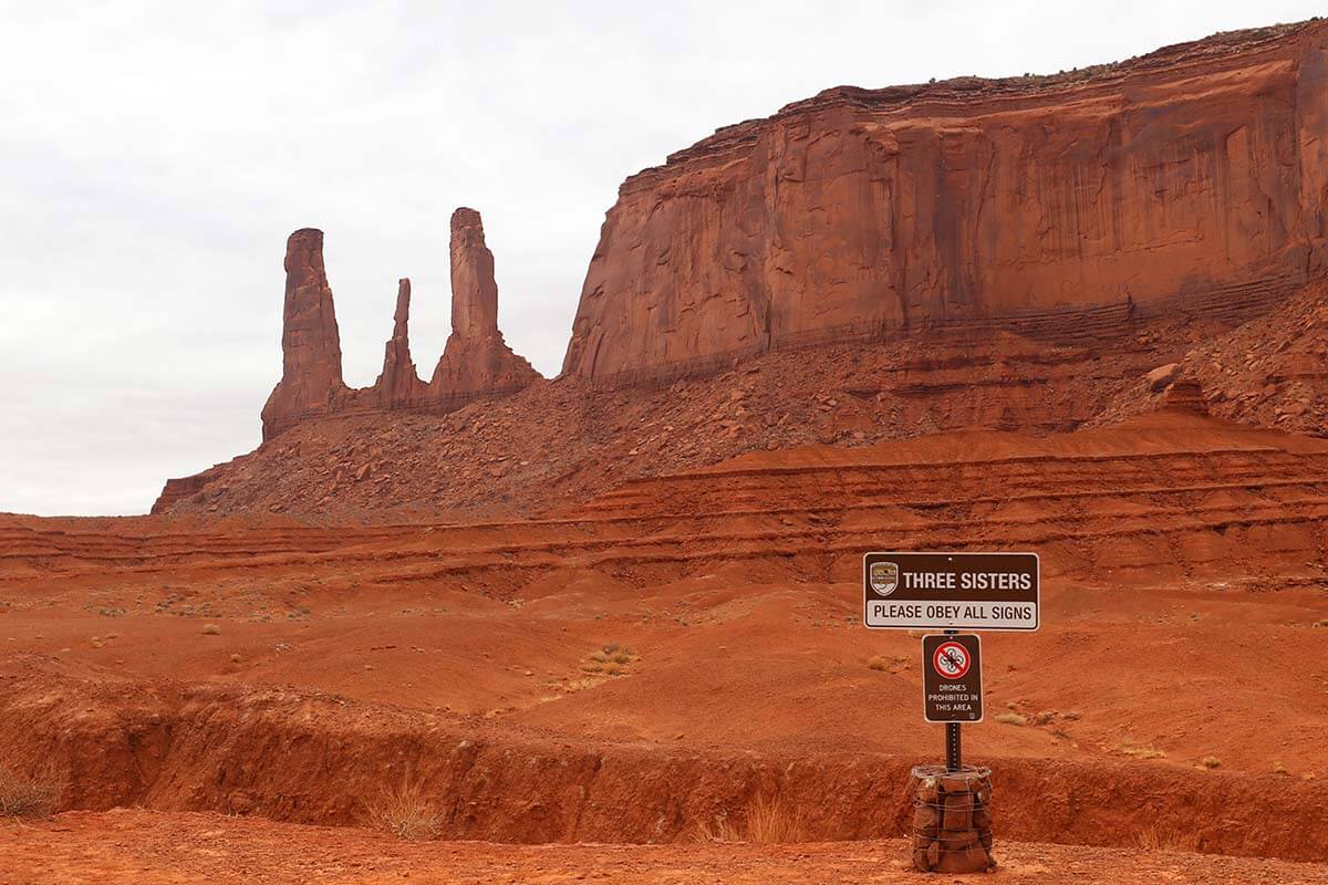 Three Sisters - Monument Valley Scenic Drive