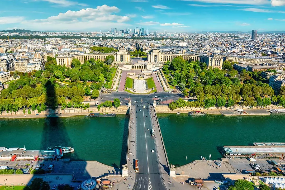 Vista de París desde el nivel 2 de la Torre Eiffel