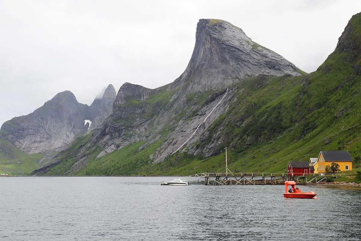 Reinefjorden - Lofoten Reine Fjord scenery