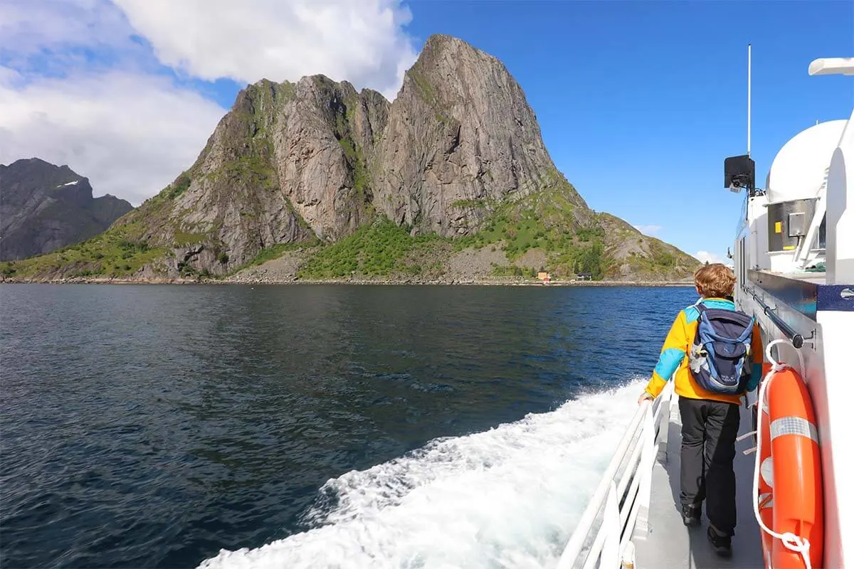 Reinefjorden scenic cruise in Lofoten