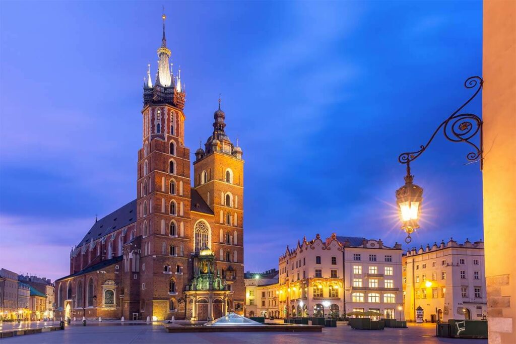 15 Best Things to Do in Krakow & 4 Top Places to Visit Nearby (+ Map ...