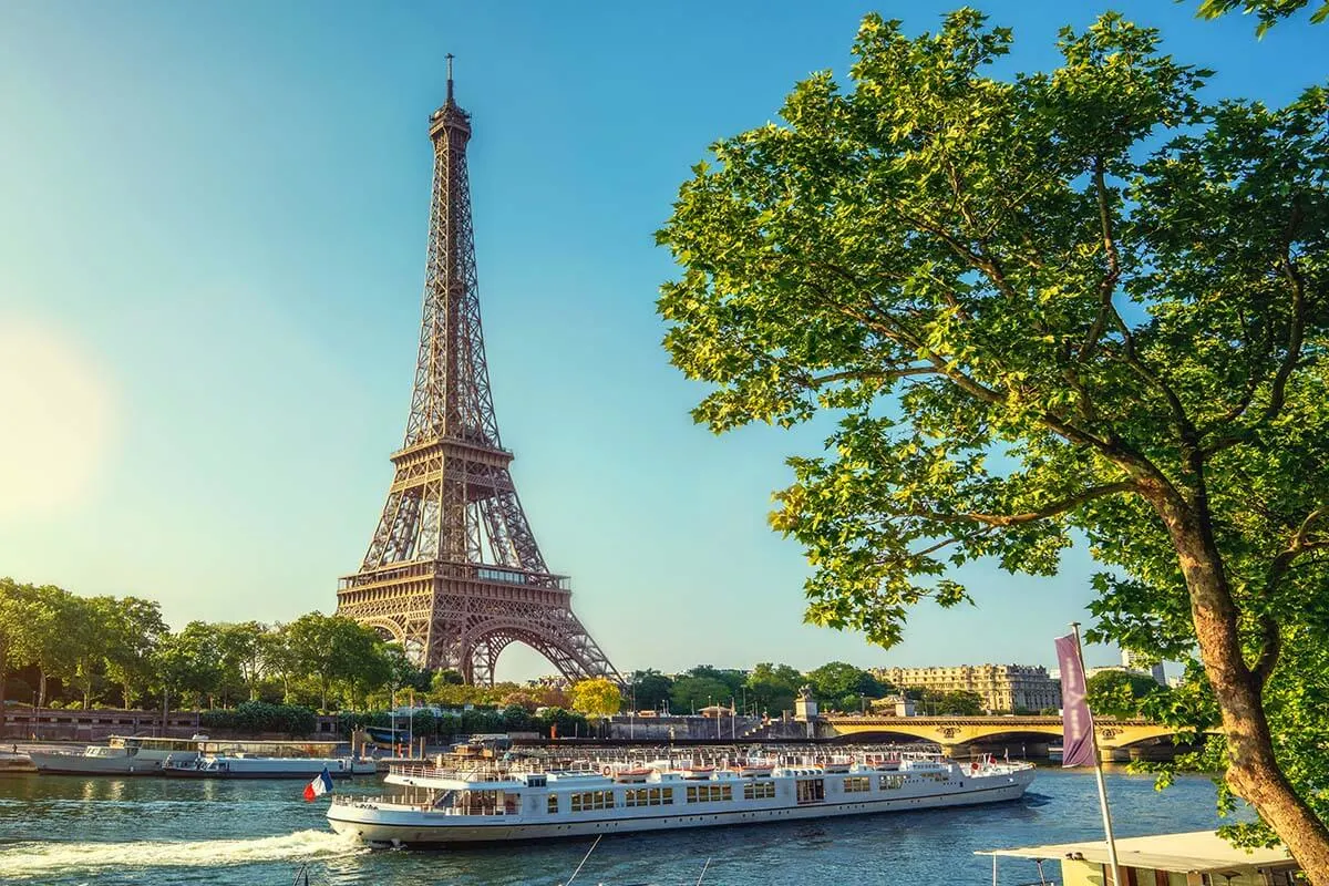 Seine river cruise and the Eiffel Tower, Paris