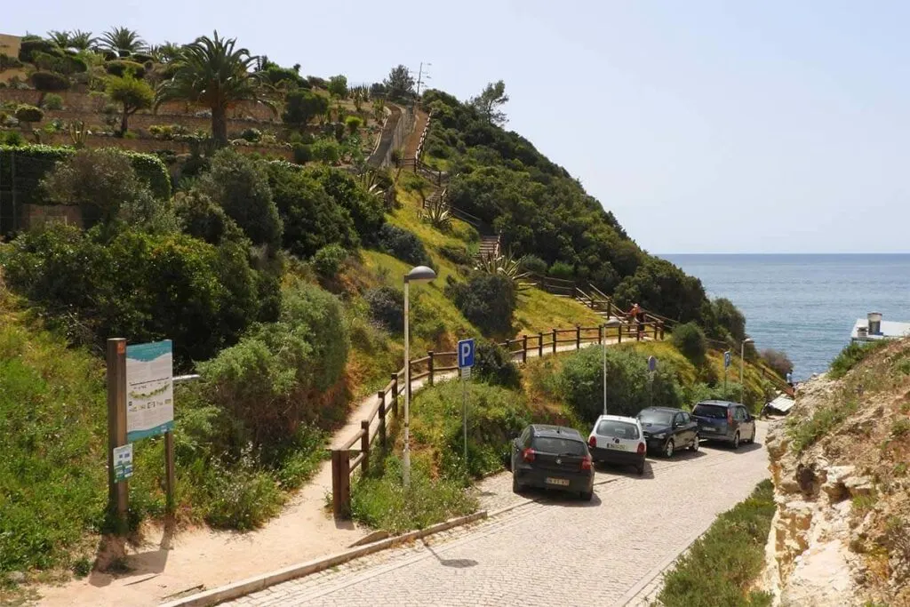 Parking at Praia do Vale de Centeanes and the trailhead of the Seven Hanging Valleys Trail