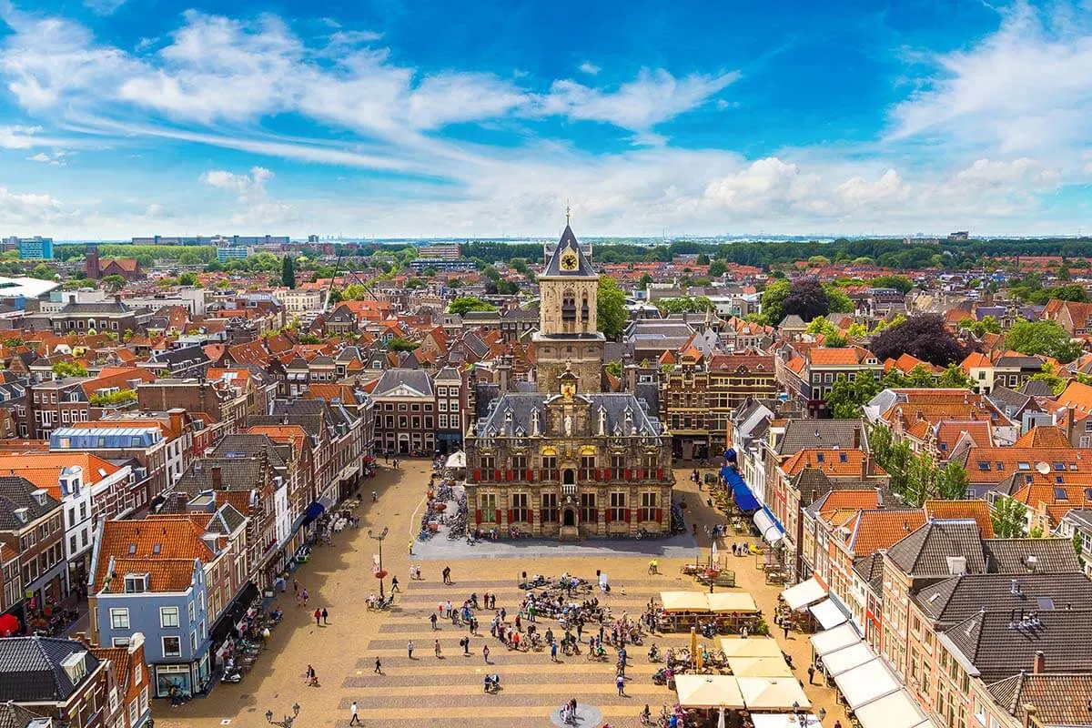 Delft Markt Square and New Church