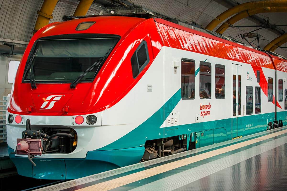 Leonardo Express train transfer from Fiumicino Airport to Rome city center