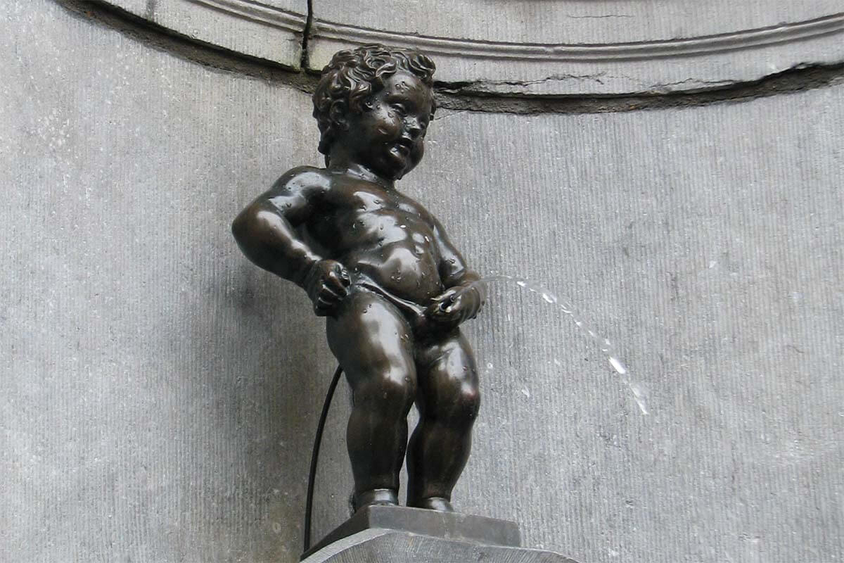 Why a Peeing Boy Became the Symbol of Brussels (Manneken Pis Story)