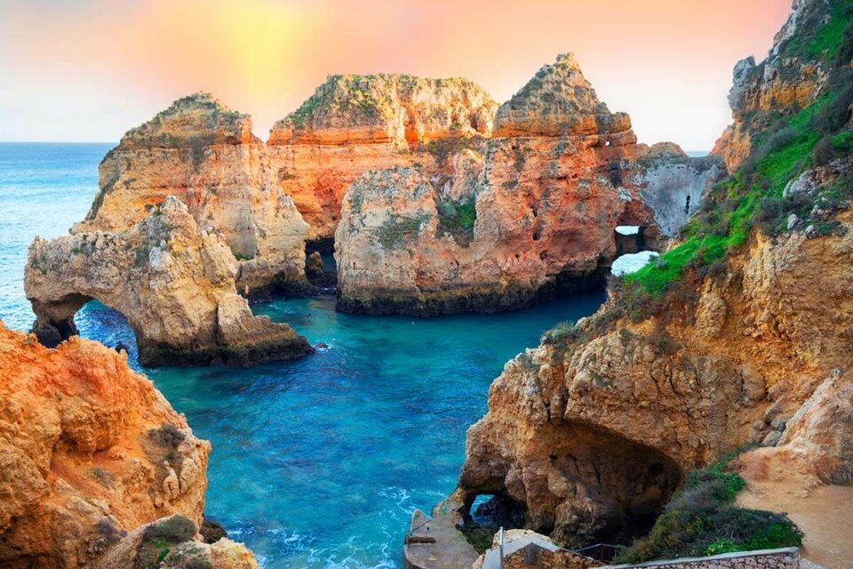 23 Top Places & Best Things to Do in Algarve (+Map & Insider Tips)