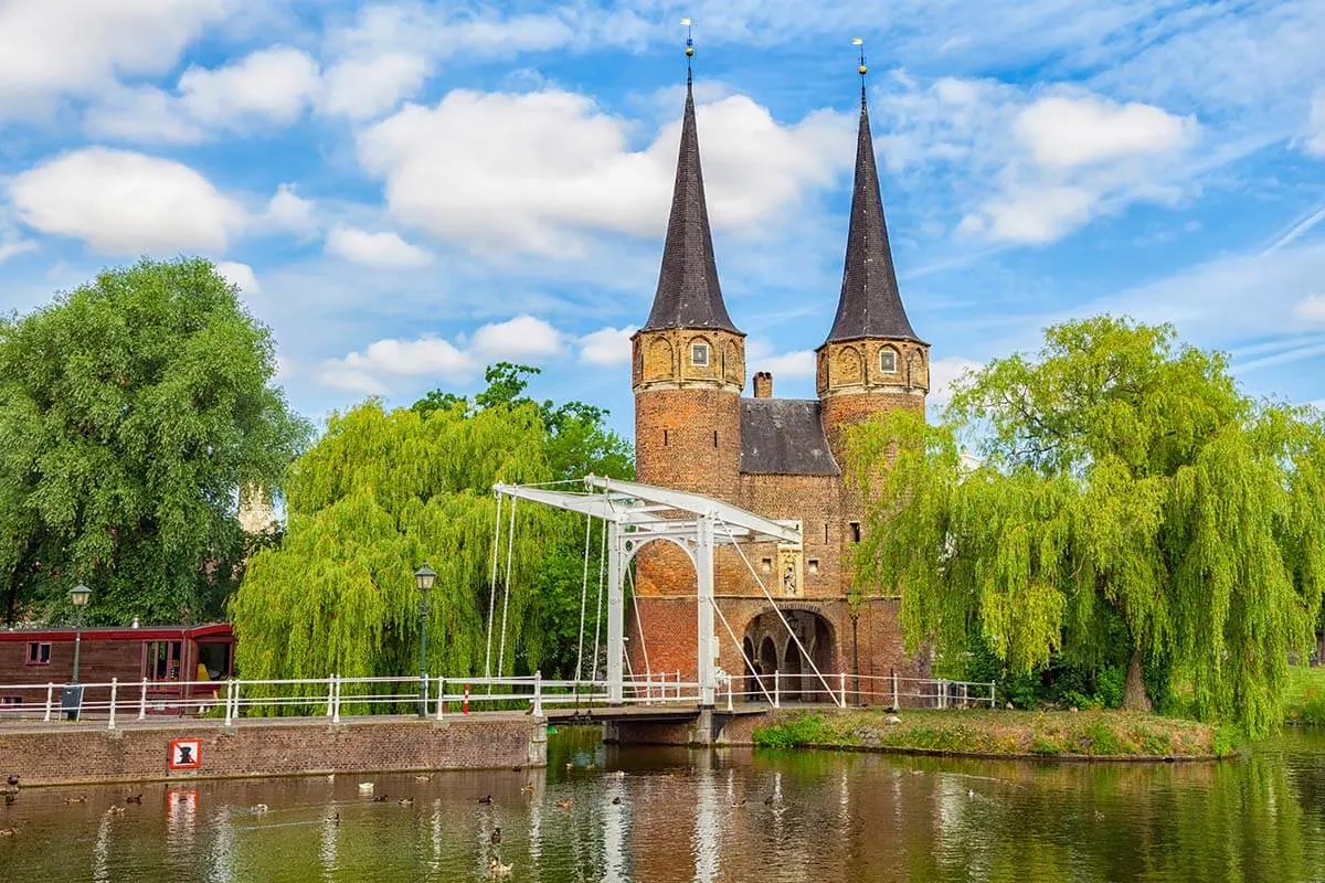 Things to do in Delft - Eastern Gate and canals