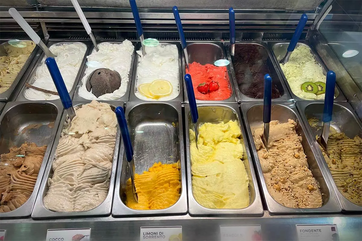 Traditional Italian gelateria - Rome street food tour