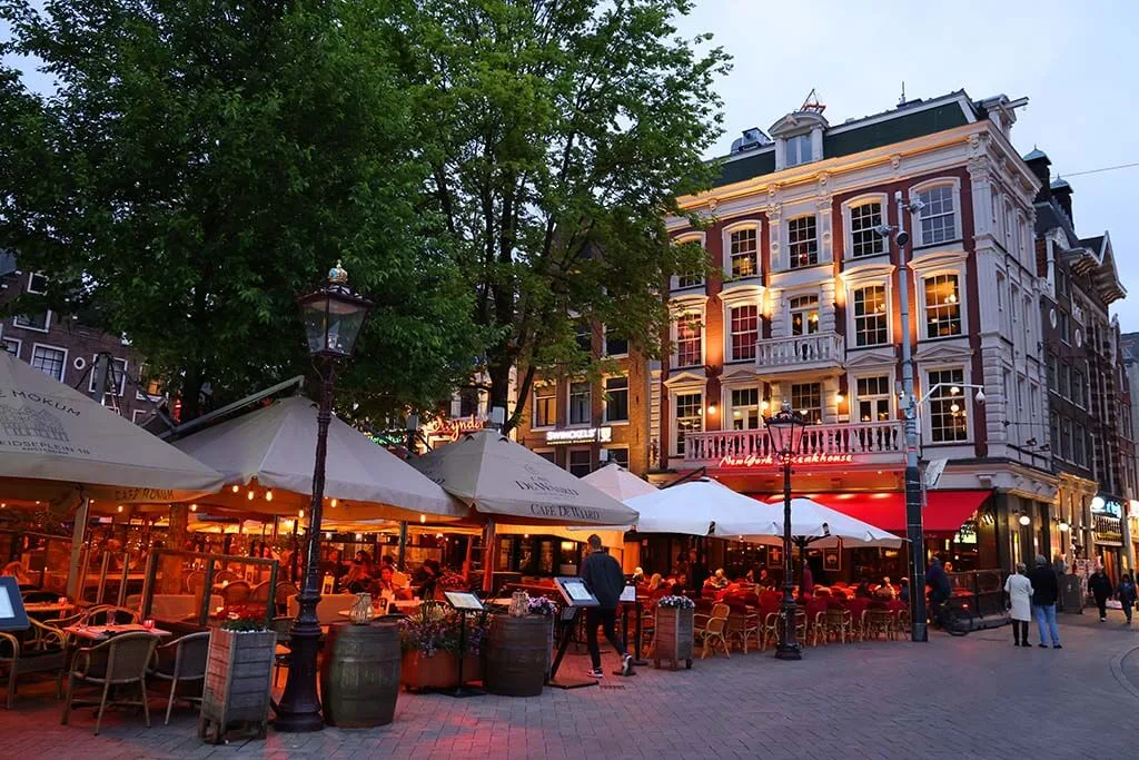 Restaurants on Leidseplein Amsterdam in the evening