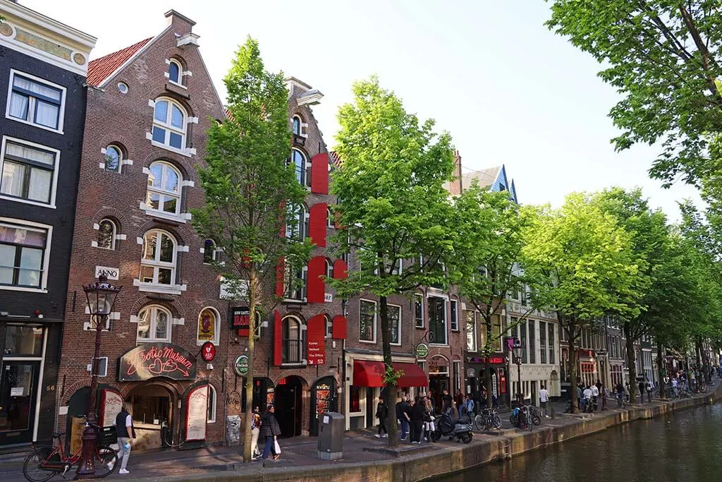 De Wallen - Red Light District Amsterdam