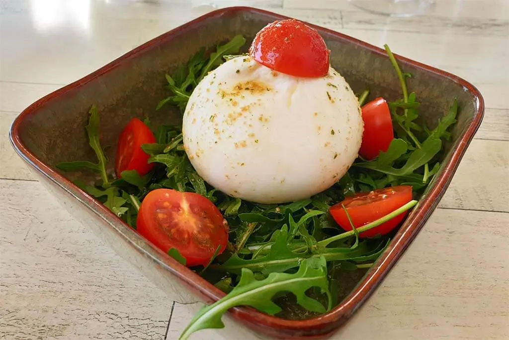 Burrata salad at The Beach Basket restaurant in Albufeira old town