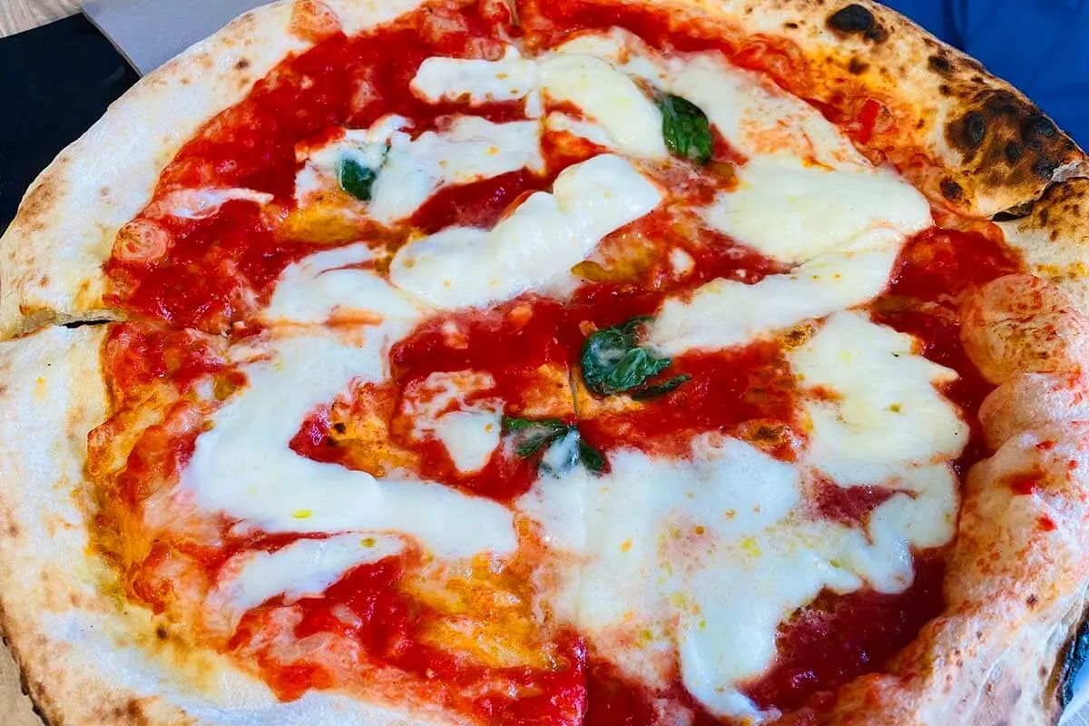 Pizza Margherita in Naples Italy - Europe tips