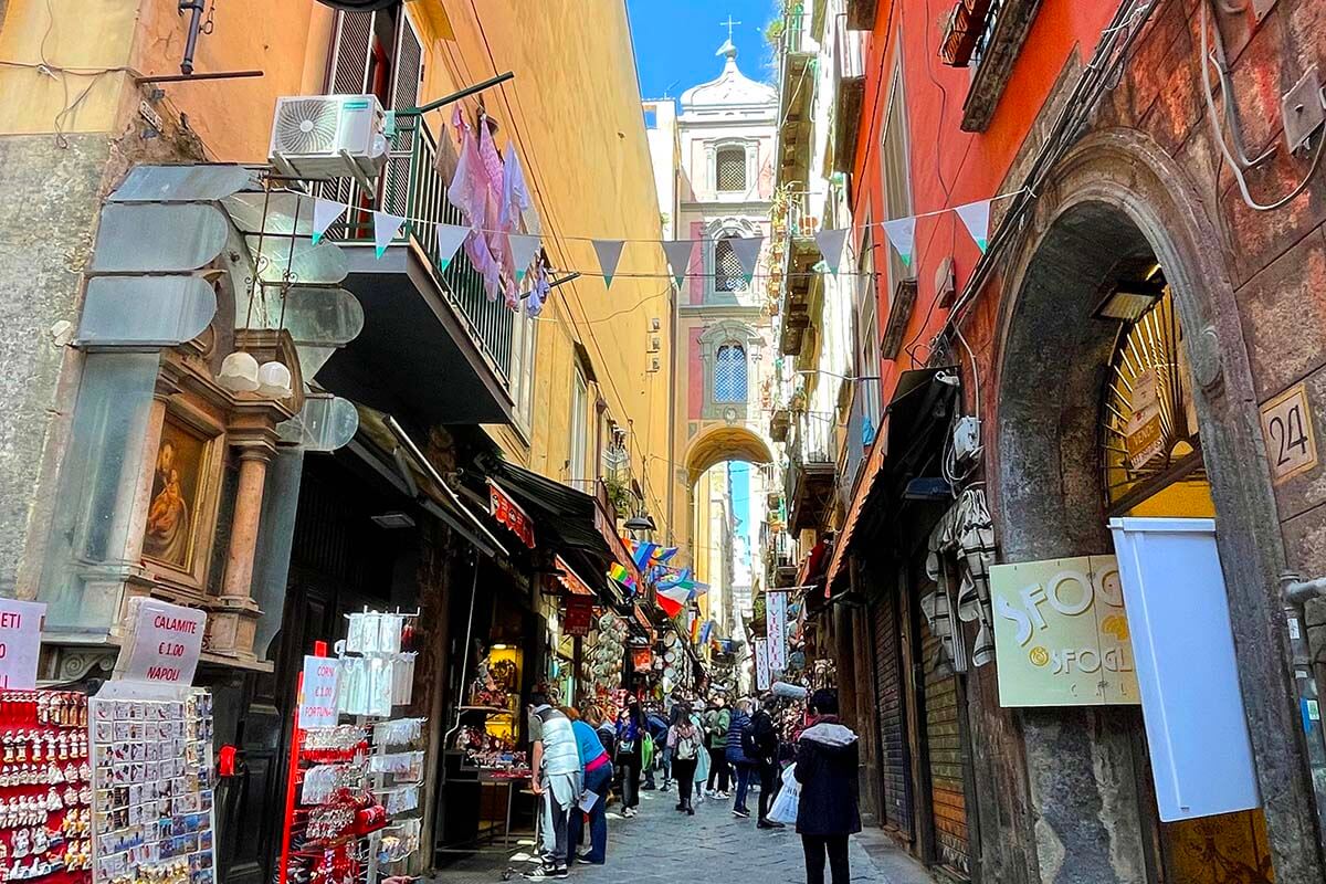 Napoli historic old town - best neighborhoods to stay in Naples Italy