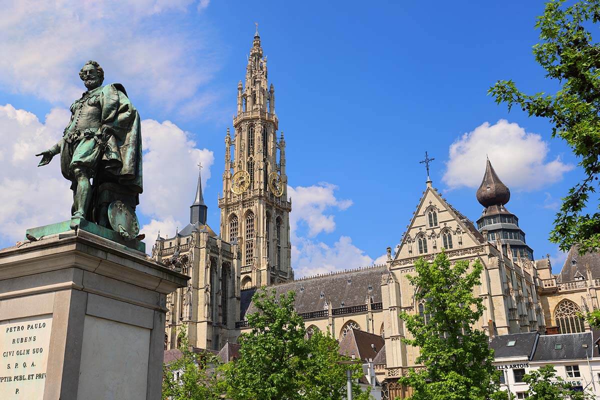 Is Antwerp Worth Visiting? (+9 Great Reasons to Go)