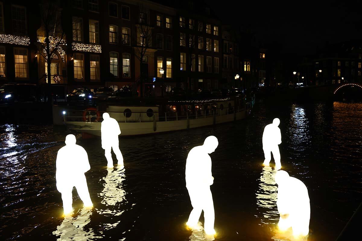 Amsterdam Light Festival - people sculptures on Herengracht Canal