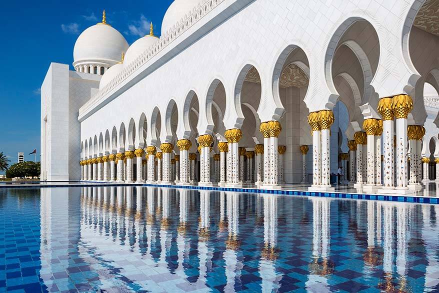 Abu Dhabi Sheikh Zayed Mosque - a great day tour from Dubai