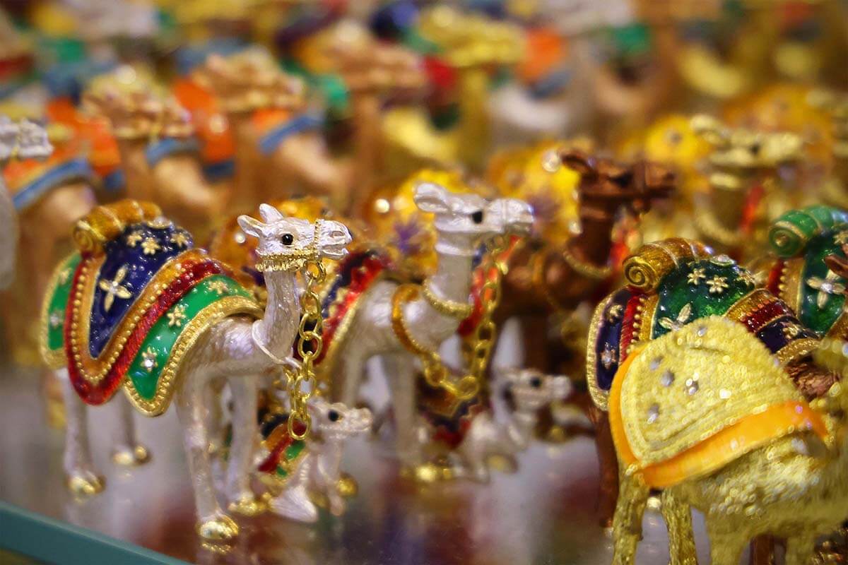Abu Dhabi souvenirs