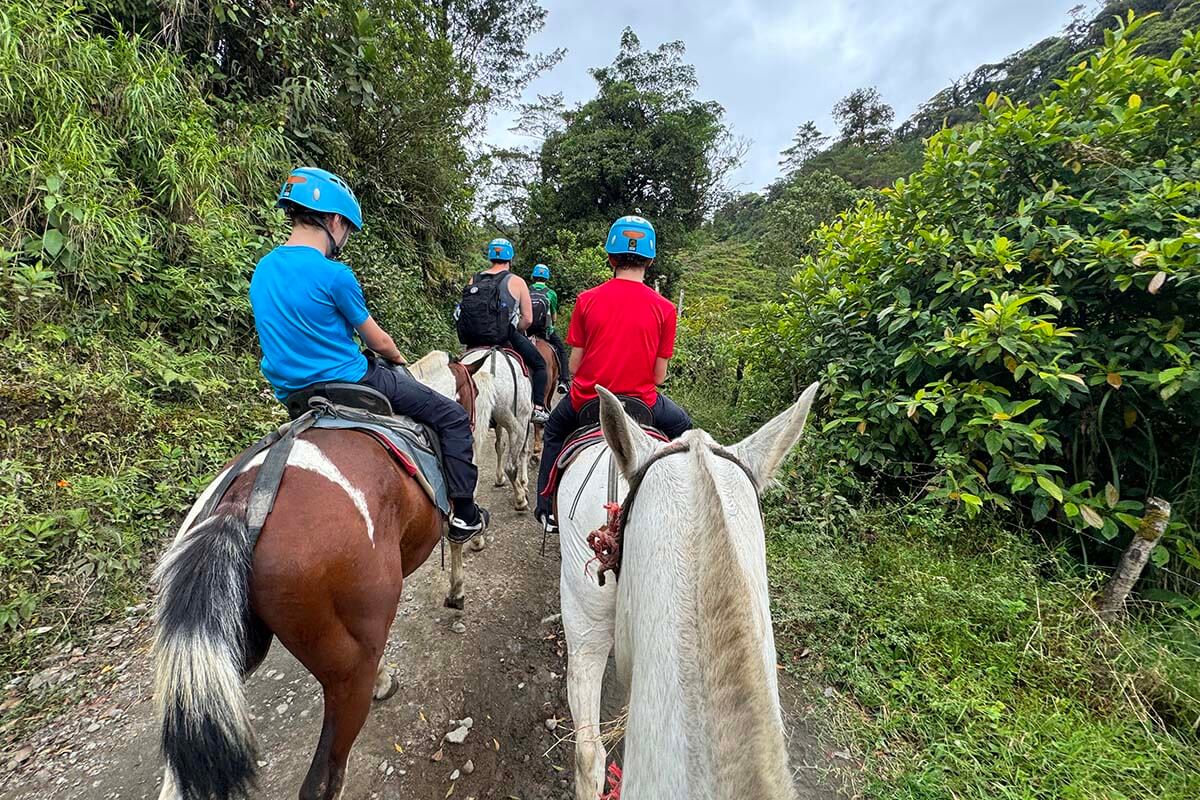 Horse riding at El Tigre Waterfalls in Monteverde