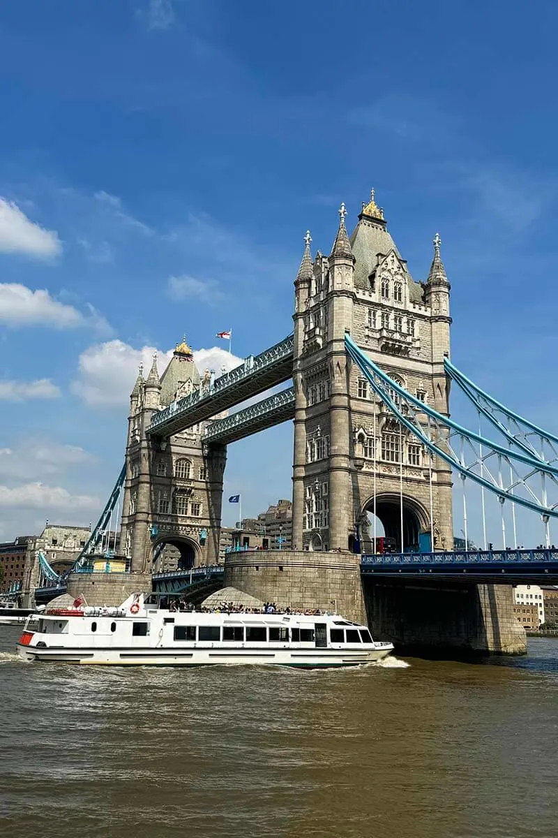 River Thames cruise and Tower Bridge in London