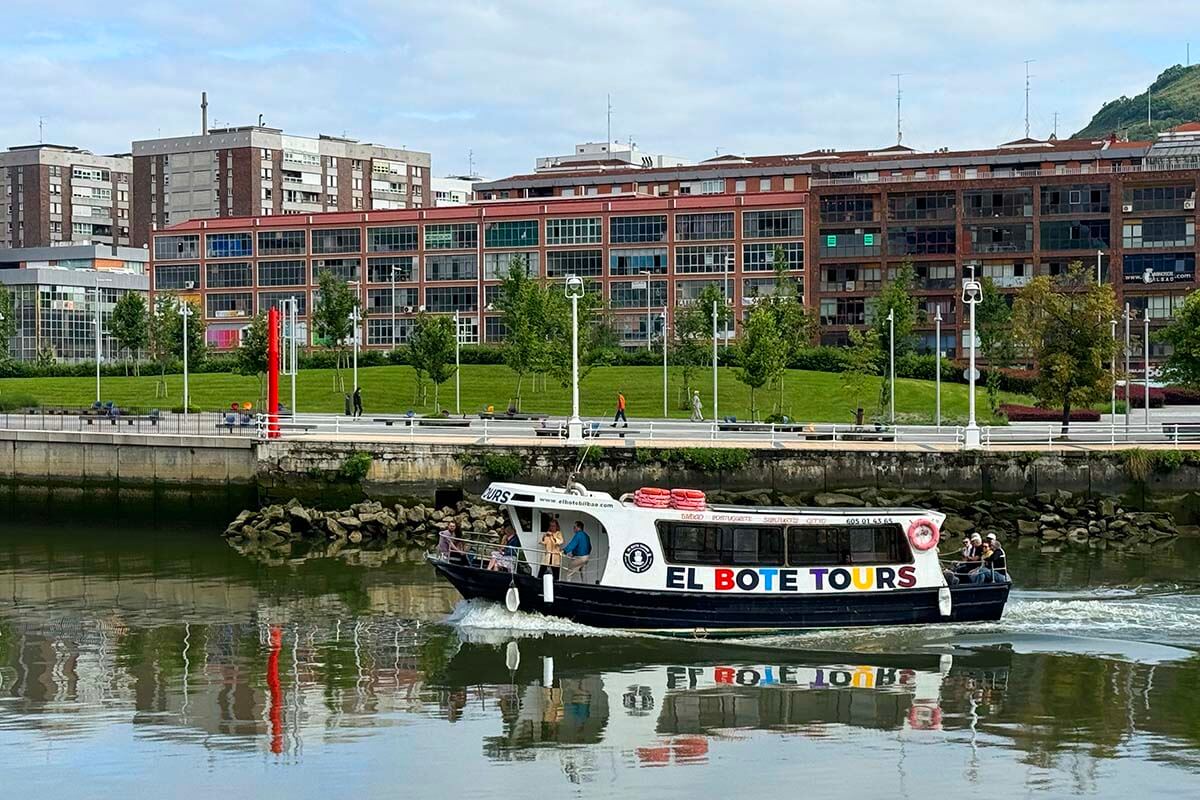 Bilbao sightseeing boat tour