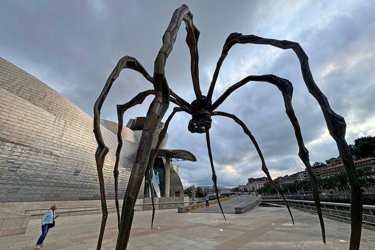 'Maman' spider sculpture at Guggenheim Bilbao