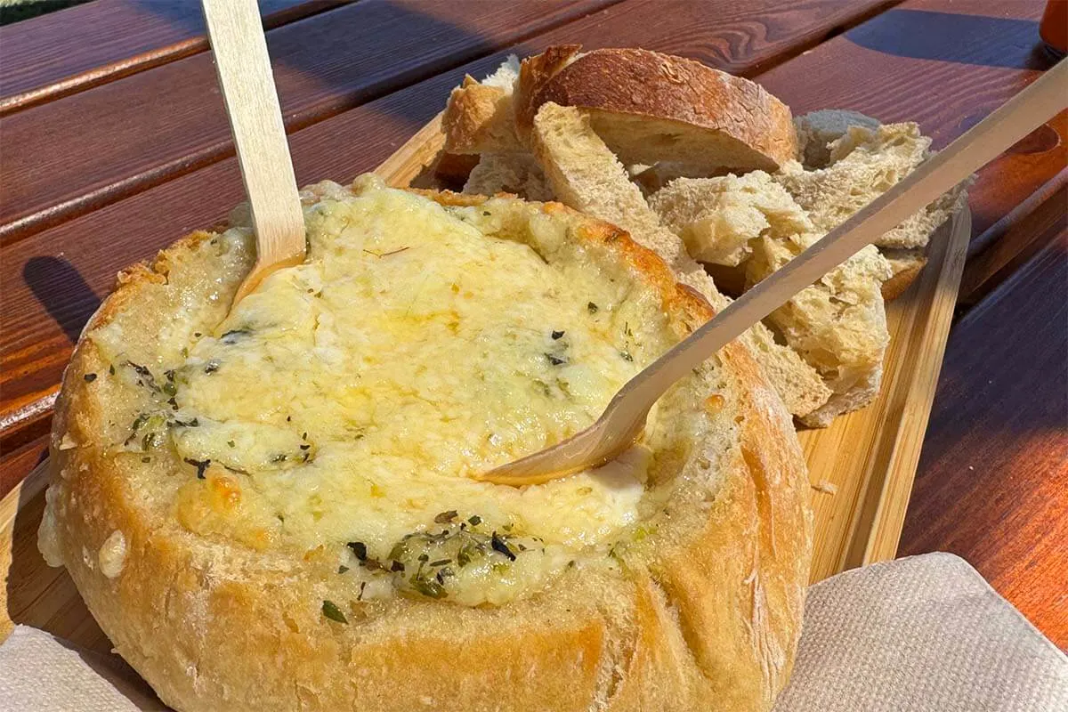 Cheesy bread at Alecrim Food Truck, Monte Foia, Monchique