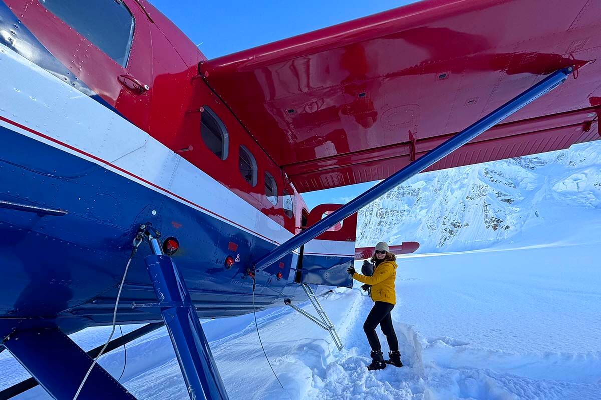 Denali glacier landing - Jurga stepping into an airplane