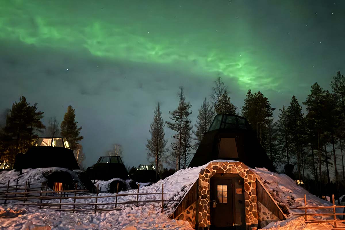 Northern Lights at Apukka Resort and Glass Igloos in Rovaniemi Finland