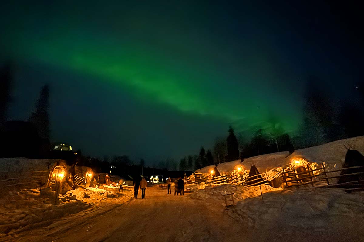 Northern Lights at Apukka resort in Rovaniemi Finland