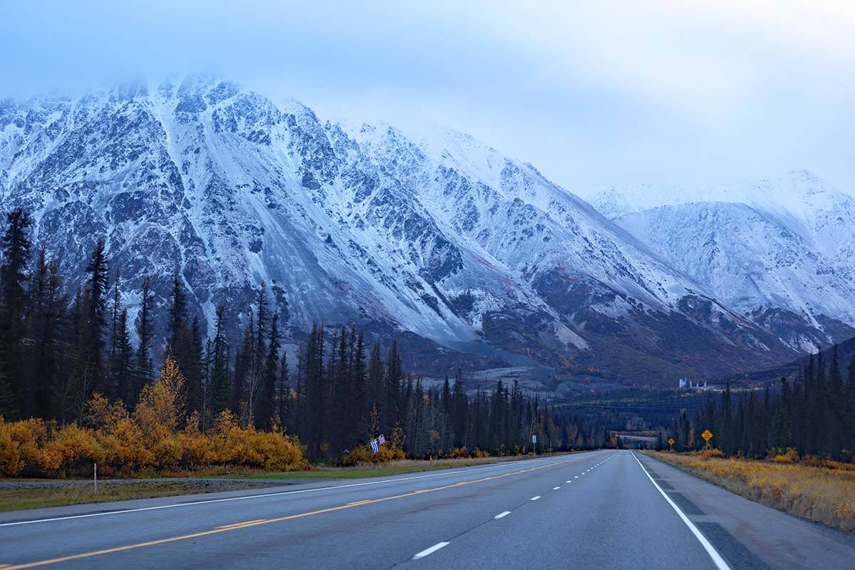 Parks Highway Alaska - best places for road trips worldwide
