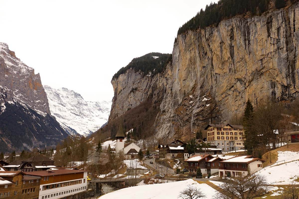 Lauterbrunnen in winter - Lauterbrunnen Valley in Switzerland