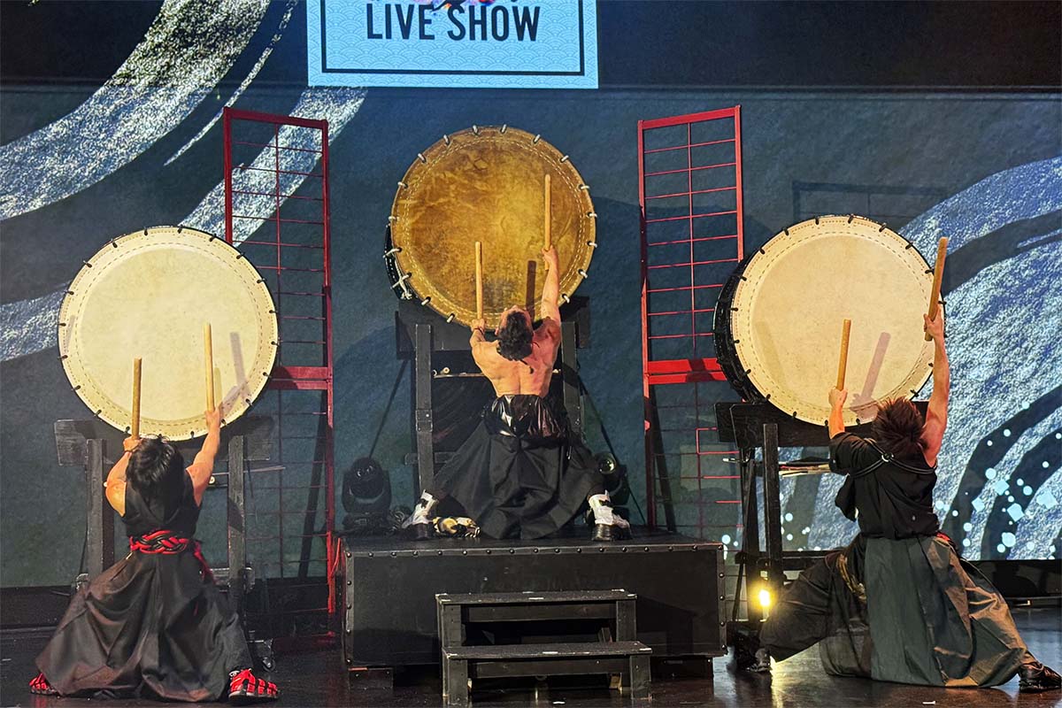 Japanese taiko drum show - a great addition to any Osaka itinerary