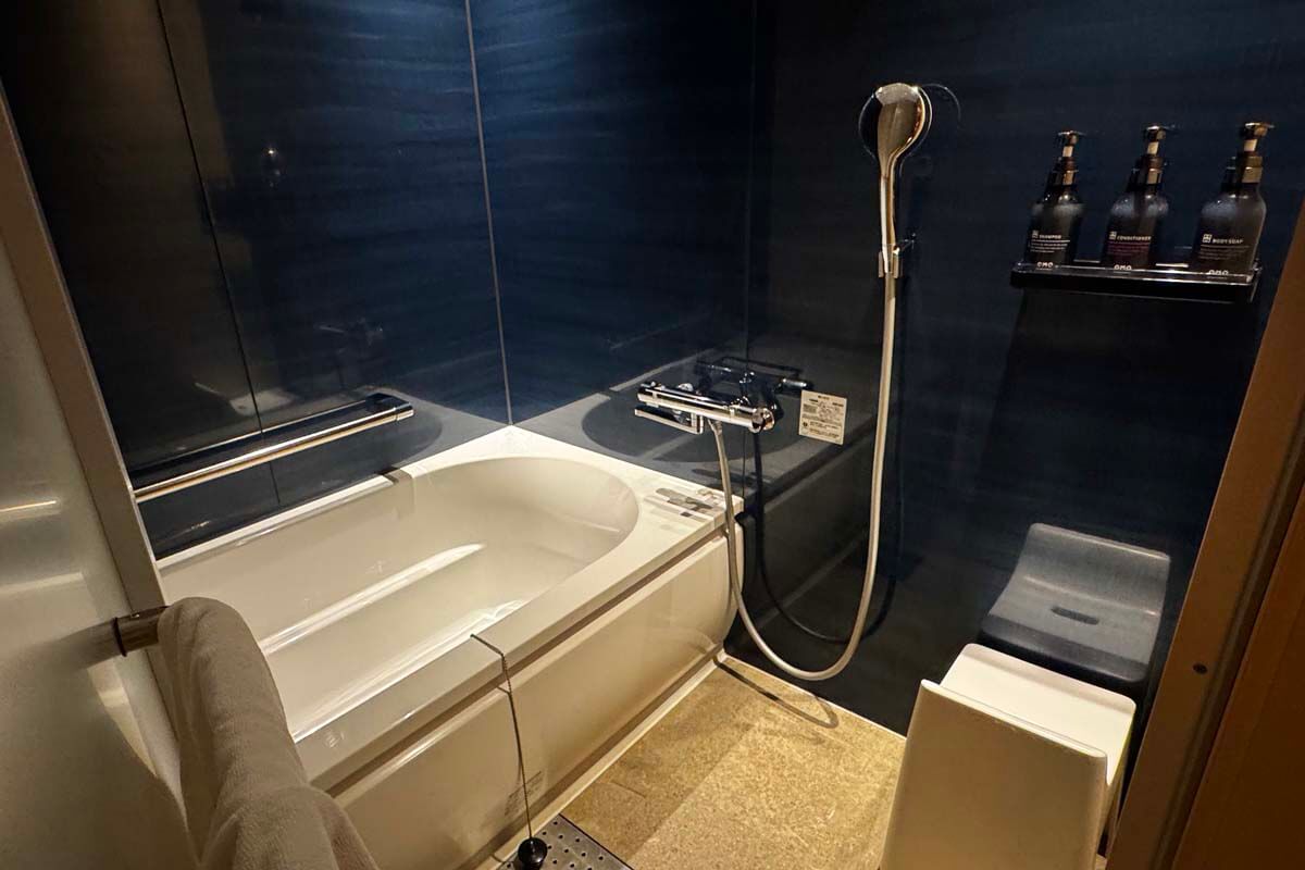 Weird setup of Japanese bathrooms that seem to be designed to get completely wet