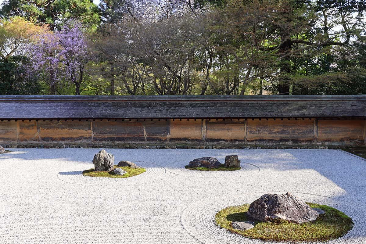 Rock garden at Ryoan-ji Zen temple in Kyoto
