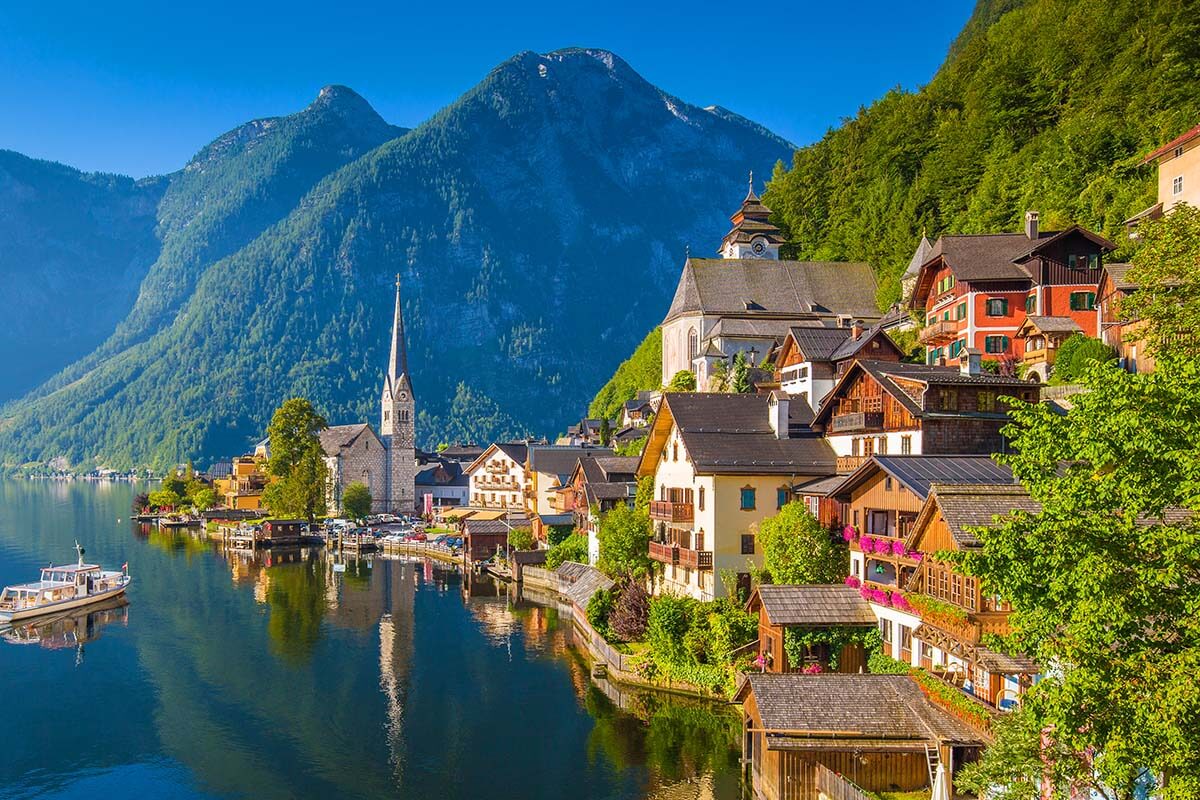 View of Hallstatt and Hallstätter See, Austria