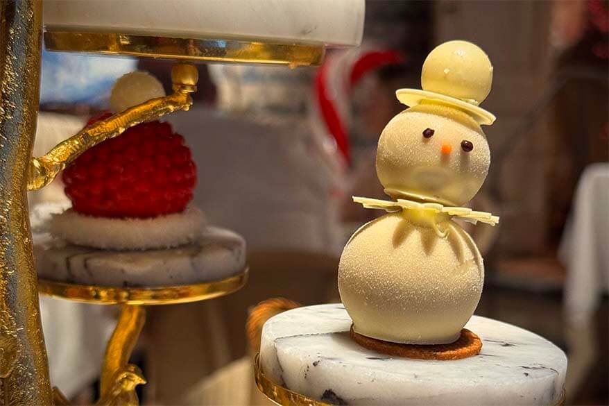 Snowman-shaped dessert at Christmas afternoon tea at Botanic Sanctuary Antwerp.